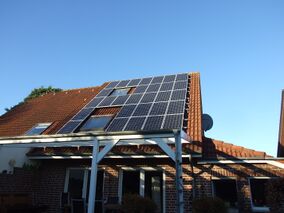 Solar auf Hausdach.