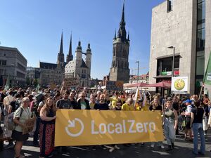 LZ-auf-FFF-Demo-Halle.jpg