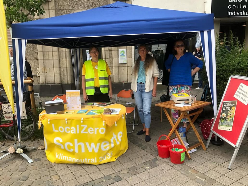 Datei:Infostand LocalZero Schwerte.png