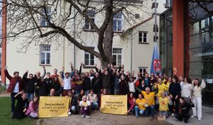 Gruppenfoto des zweiten Bundestreffens